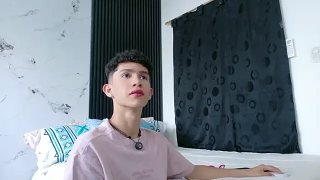 Noah tyler  online show from 02-28-26, 07:04