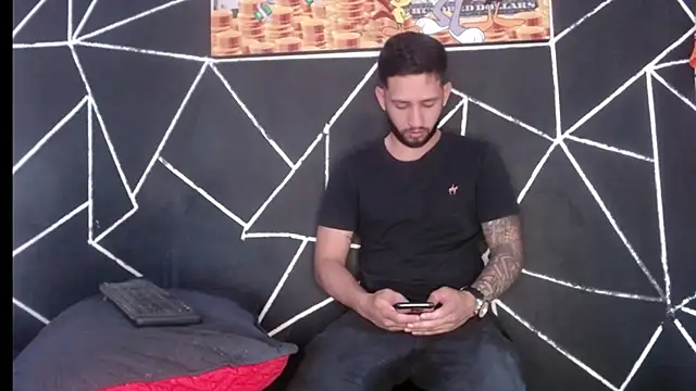 Snapshot of maxXximo777 chatting on 12-03-24, 06:49 maxXximo777 online show from 12-03-24, 06:49