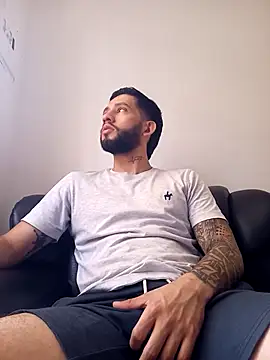 Snapshot of maxXximo777 chatting on 12-10-24, 06:38 maxXximo777 online show from 12-10-24, 06:38