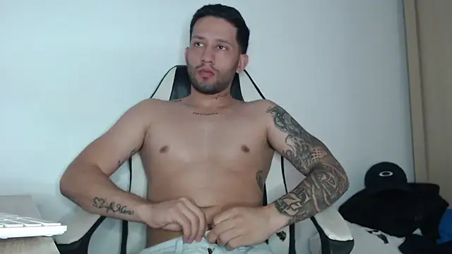 Snapshot of maxXximo777 chatting on 01-29-25, 09:17 maxXximo777 online show from 01-29-25, 09:17