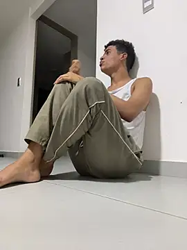 Leo bunny hot online show from 02-01-25, 12:18