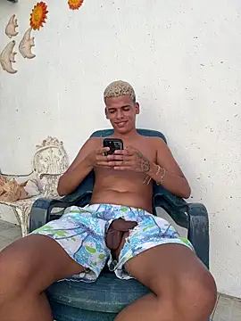 Leo bunny hot online show from 11-14-25, 07:12