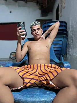 Leo bunny hot online show from 02-17-26, 10:49