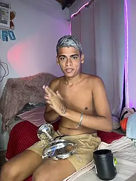 Leo bunny hot online show from 04-24-26, 10:45