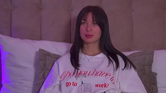 AlexandraBloom online show from 01-26-25, 09:29