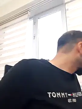 krzantem3454 online show from 02-11-25, 02:57