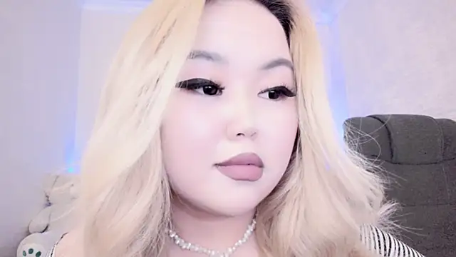 Snapshot of amelia_sunlight chatting on 01-18-25, 01:30 amelia sunlight online show from 01-18-25, 01:30