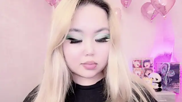 Snapshot of amelia_sunlight chatting on 02-17-25, 06:42 amelia sunlight online show from 02-17-25, 06:42