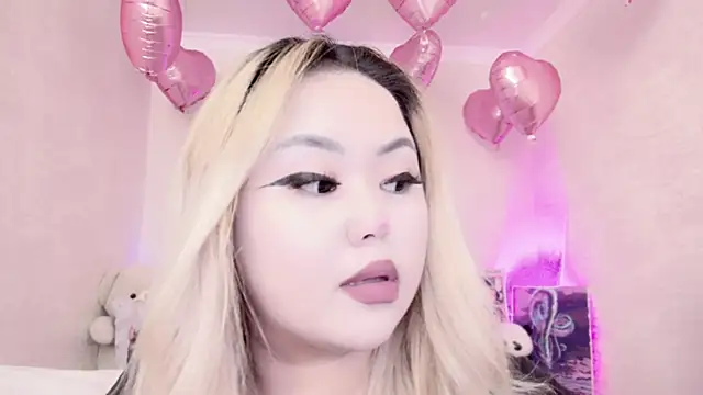 Snapshot of amelia_sunlight chatting on 02-18-25, 12:26 amelia sunlight online show from 02-18-25, 12:26