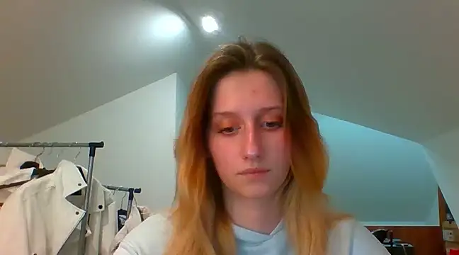 Snapshot of LUNA_delight chatting on 12-06-24, 02:49 LUNA delight online show from 12-06-24, 02:49