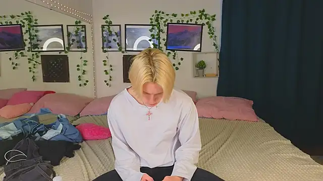 Snapshot of Ron_Vils chatting on 01-30-25, 05:52 Ron Vils online show from 01-30-25, 05:52