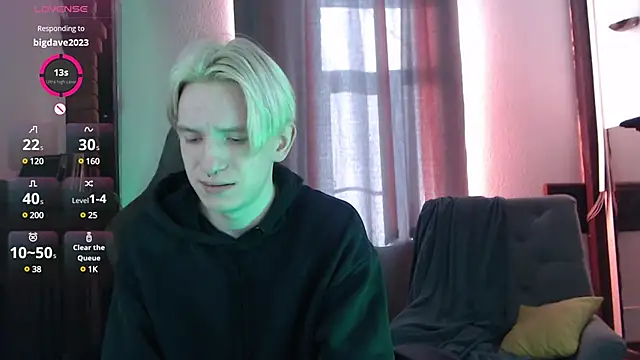 Snapshot of Ron_Vils chatting on 02-26-25, 05:53 Ron Vils online show from 02-26-25, 05:53