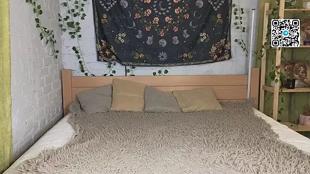 Snapshot of Ron_Vils chatting on 09-11-25, 05:57 Ron Vils online show from 09-11-25, 05:57