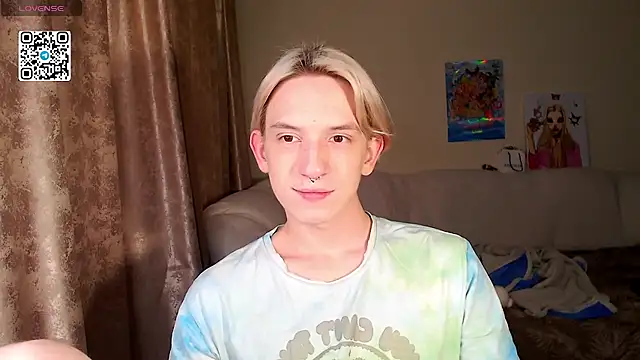 Snapshot of Ron_Vils chatting on 10-02-25, 07:59 Ron Vils online show from 10-02-25, 07:59