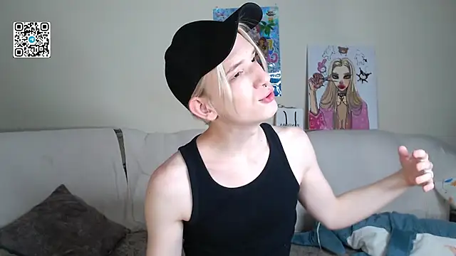 Snapshot of Ron_Vils chatting on 10-05-25, 07:07 Ron Vils online show from 10-05-25, 07:07