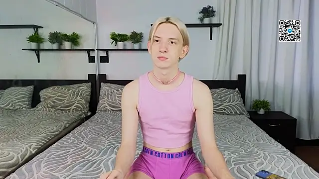 Snapshot of Ron_Vils chatting on 11-04-25, 07:07 Ron Vils online show from 11-04-25, 07:07