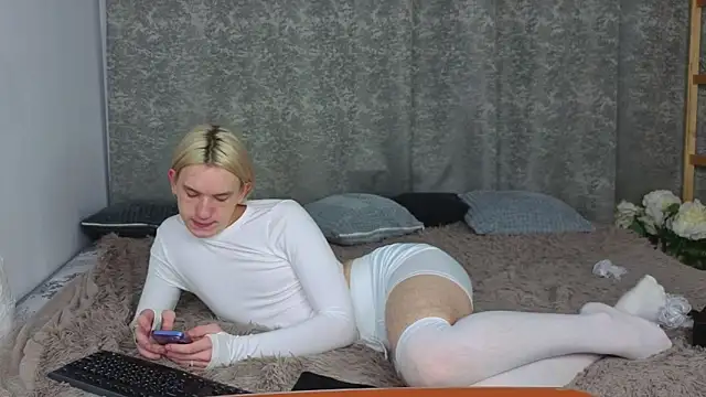 Snapshot of Ron_Vils chatting on 11-08-25, 07:34 Ron Vils online show from 11-08-25, 07:34