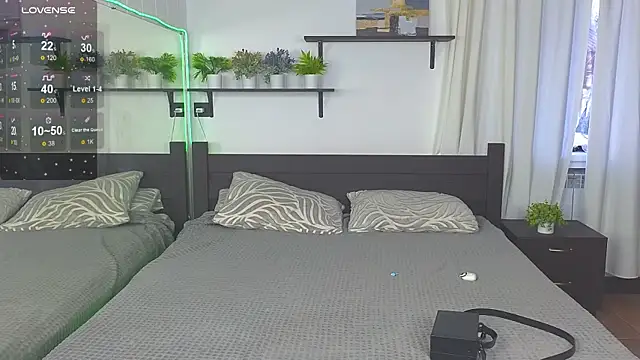 Snapshot of Ron_Vils chatting on 11-20-25, 09:53 Ron Vils online show from 11-20-25, 09:53