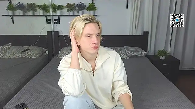 Snapshot of Ron_Vils chatting on 11-26-25, 10:05 Ron Vils online show from 11-26-25, 10:05