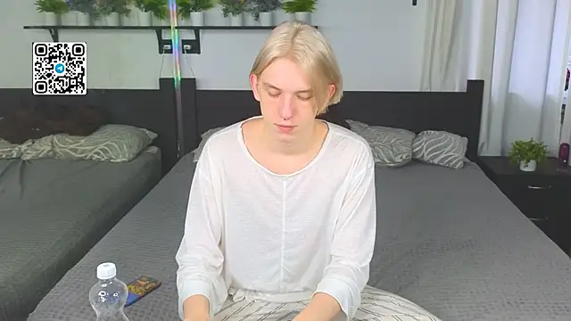 Snapshot of Ron_Vils chatting on 11-28-25, 06:27 Ron Vils online show from 11-28-25, 06:27