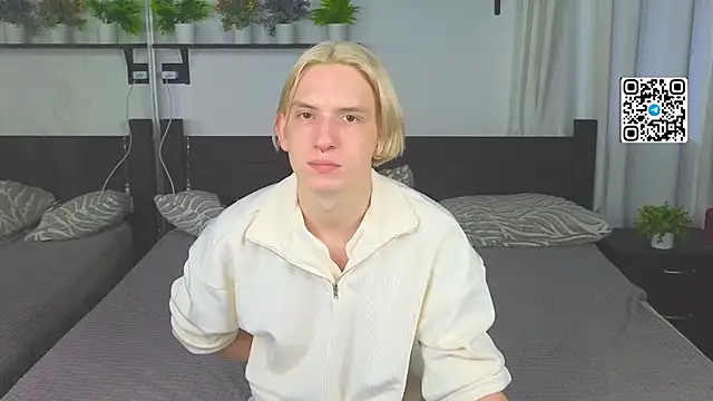 Snapshot of Ron_Vils chatting on 12-01-25, 08:30 Ron Vils online show from 12-01-25, 08:30