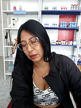 Megan jennerr online show from 09-29-25, 02:33