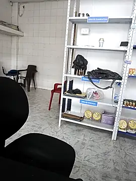 Megan jennerr online show from 12-16-25, 03:06