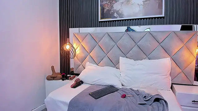 Snapshot of Slut_Milf_ chatting on 11-04-25, 07:24 Slut Milf online show from 11-04-25, 07:24