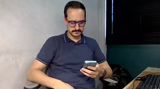 Superdad online show from 12-09-24, 01:55