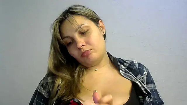 Snapshot of Iskor_ka chatting on 12-11-24, 01:28 Iskor ka online show from 12-11-24, 01:28