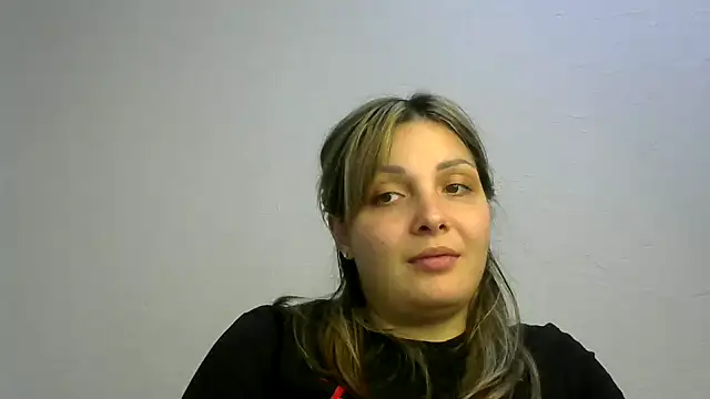 Snapshot of Iskor_ka chatting on 12-18-24, 05:21 Iskor ka online show from 12-18-24, 05:21