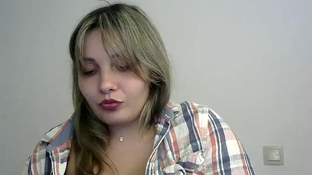 Snapshot of Iskor_ka chatting on 01-09-25, 05:33 Iskor ka online show from 01-09-25, 05:33