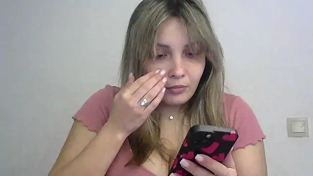 Snapshot of Iskor_ka chatting on 01-18-25, 06:43 Iskor ka online show from 01-18-25, 06:43