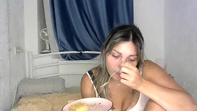 Snapshot of Iskor_ka chatting on 09-11-25, 07:47 Iskor ka online show from 09-11-25, 07:47