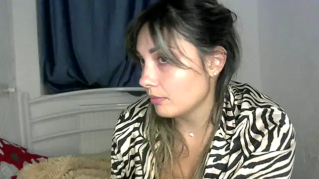 Snapshot of Iskor_ka chatting on 10-16-25, 08:10 Iskor ka online show from 10-16-25, 08:10