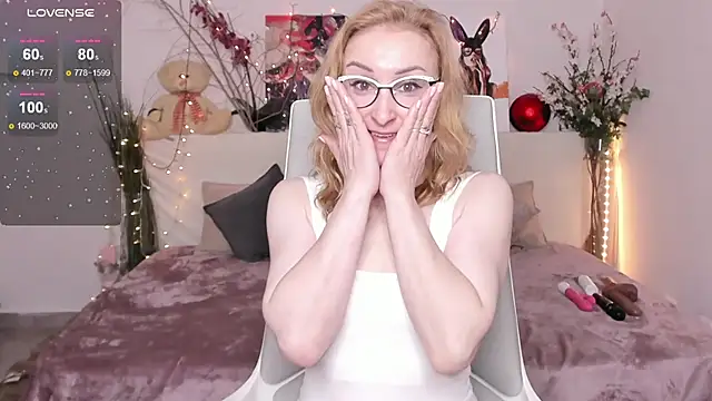 MadissonKiss online show from 11-22-25, 12:20