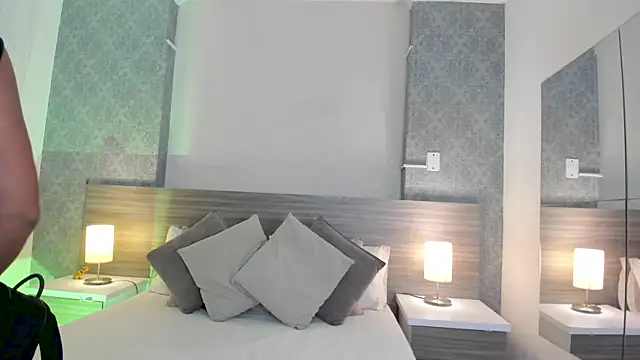 Snapshot of Mistyca chatting on 07-24-26, 11:19 Mistyca online show from 07-24-26, 11:19