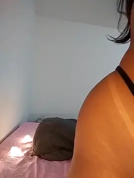 momopretinha online show from 09-10-25, 01:49