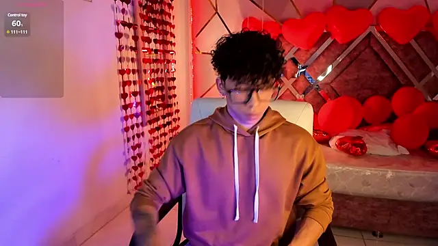 AkazaBoy  online show from 02-20-25, 04:50