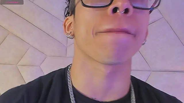 AkazaBoy  online show from 09-22-25, 04:25