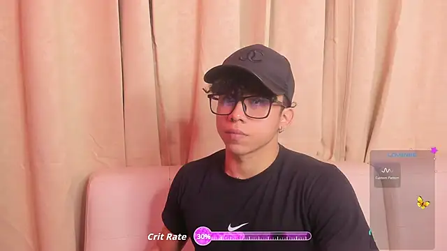 AkazaBoy  online show from 10-19-25, 04:13