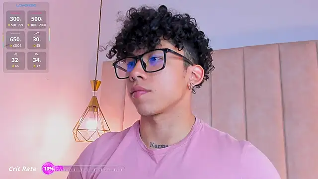 Snapshot of AkazaBoy_ chatting on 11-19-25, 04:34 AkazaBoy online show from 11-19-25, 04:34