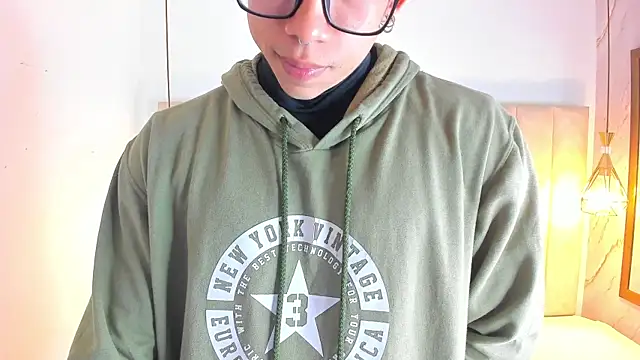 Snapshot of AkazaBoy_ chatting on 11-28-25, 03:53 AkazaBoy online show from 11-28-25, 03:53