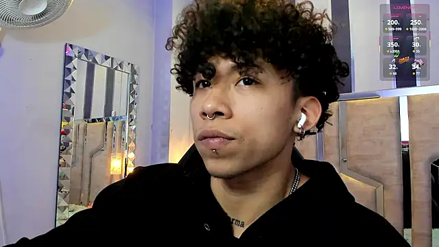 AkazaBoy  online show from 03-27-26, 05:02