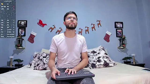 Snapshot of ETHAN_ADAM chatting on 12-07-24, 01:58 ETHAN ADAM online show from 12-07-24, 01:58