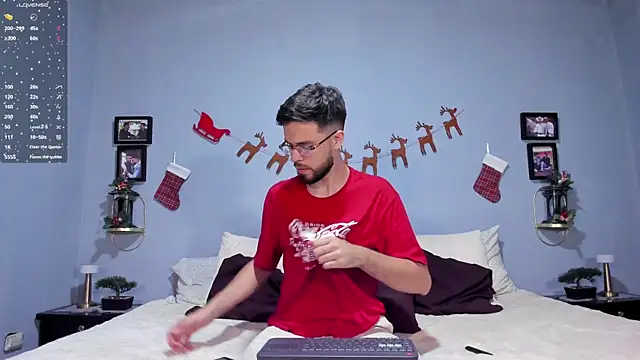 Snapshot of ETHAN_ADAM chatting on 12-12-24, 09:15 ETHAN ADAM online show from 12-12-24, 09:15