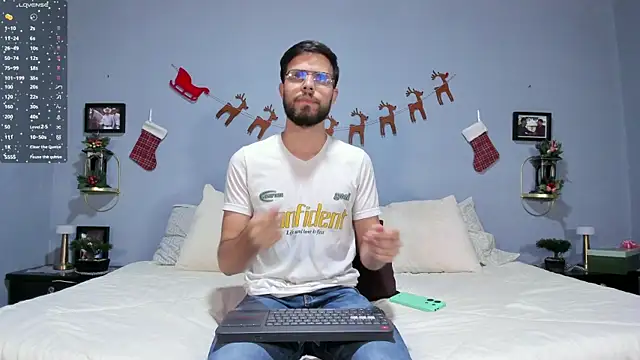 Snapshot of ETHAN_ADAM chatting on 12-26-24, 11:24 ETHAN ADAM online show from 12-26-24, 11:24