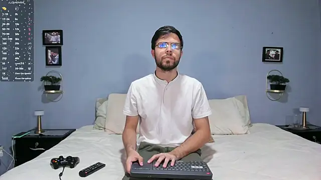 Snapshot of ETHAN_ADAM chatting on 01-16-25, 08:36 ETHAN ADAM online show from 01-16-25, 08:36