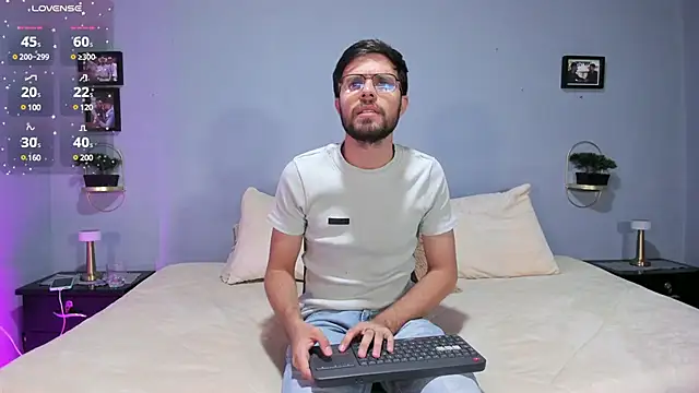 Snapshot of ETHAN_ADAM chatting on 01-21-25, 12:36 ETHAN ADAM online show from 01-21-25, 12:36