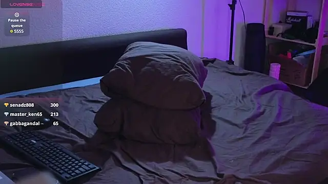 Space X Roxy  online show from 01-12-25, 07:53